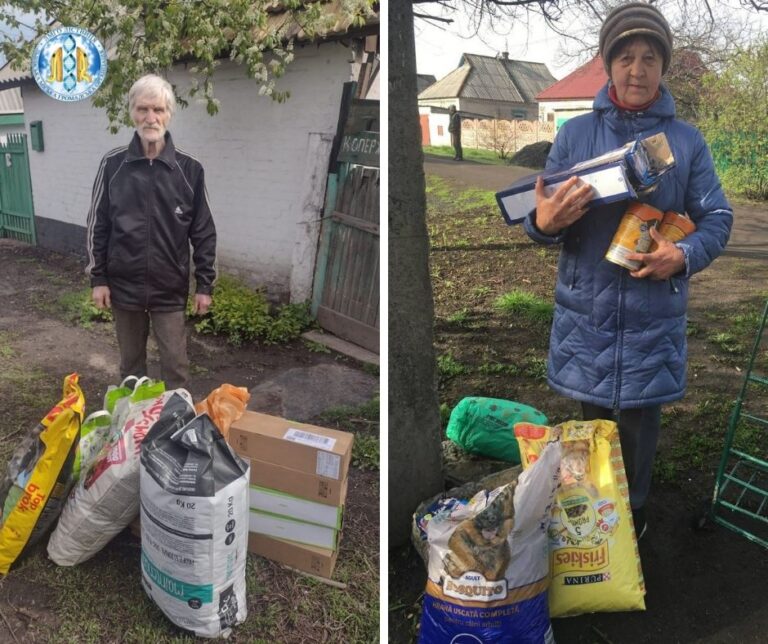 Dog food recipients